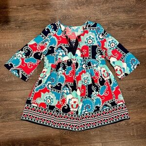 🦋  Crown & Ivy floral paisley tunic, size medium